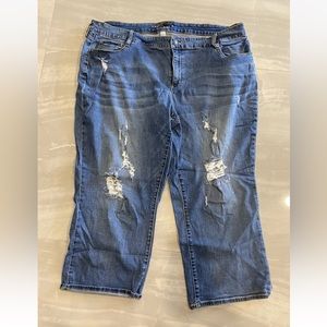 BOUTIQUE Crop Super Stretch Jeans Size‎ 20W